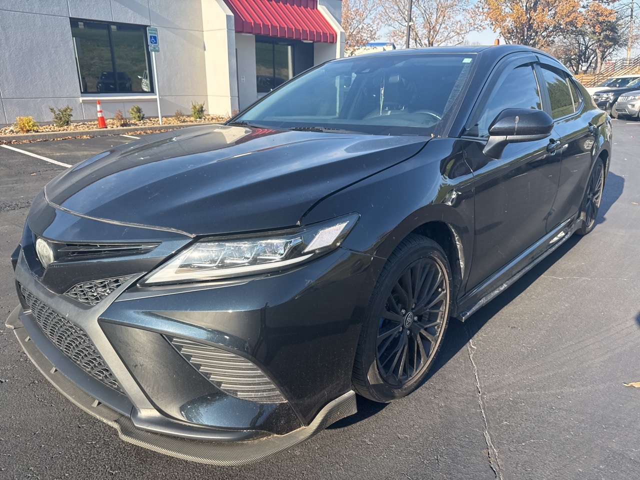 2020 Toyota Camry SE Nightshade's photo