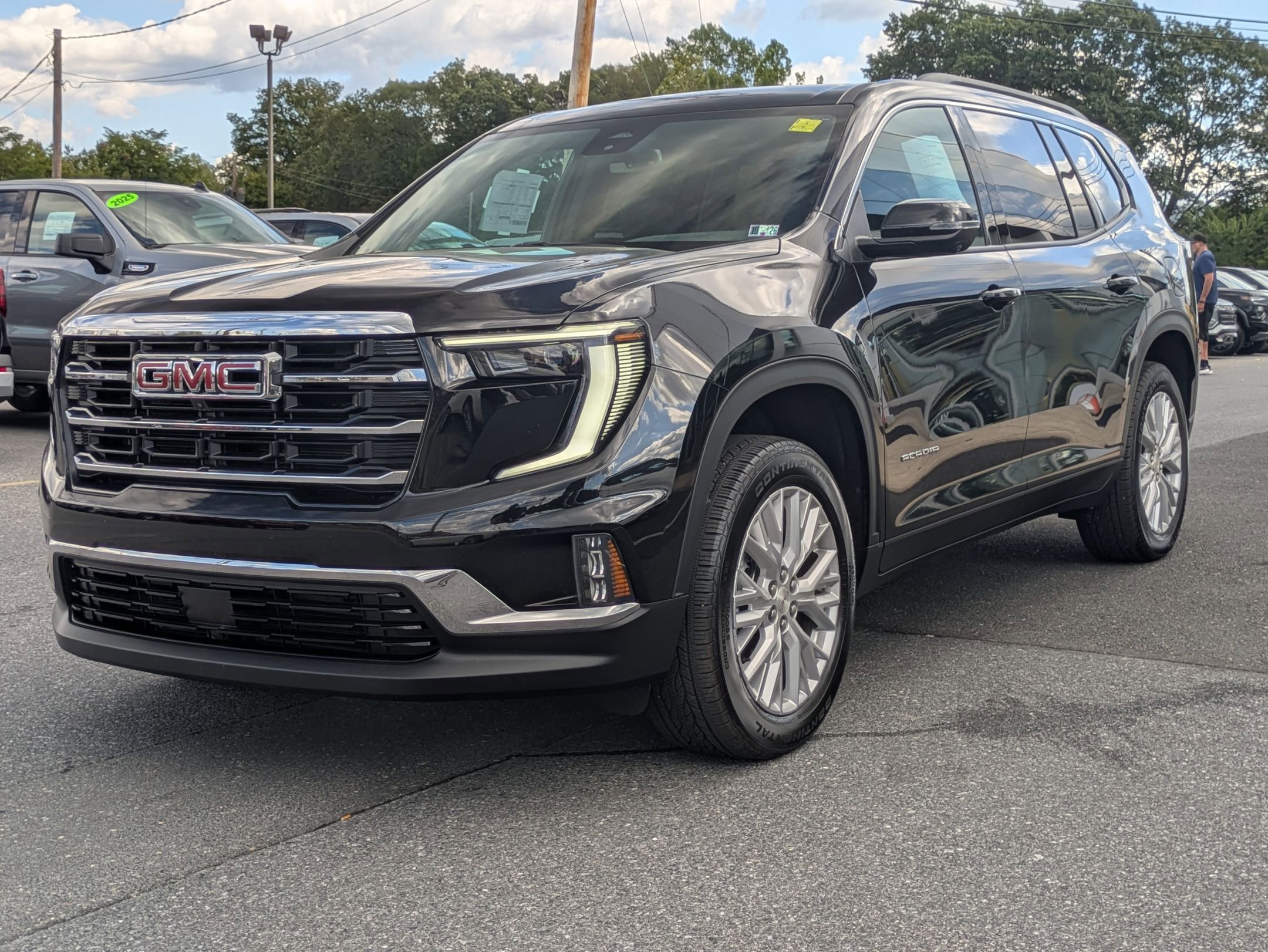 2025 Gmc Acadia Elevation photo 3