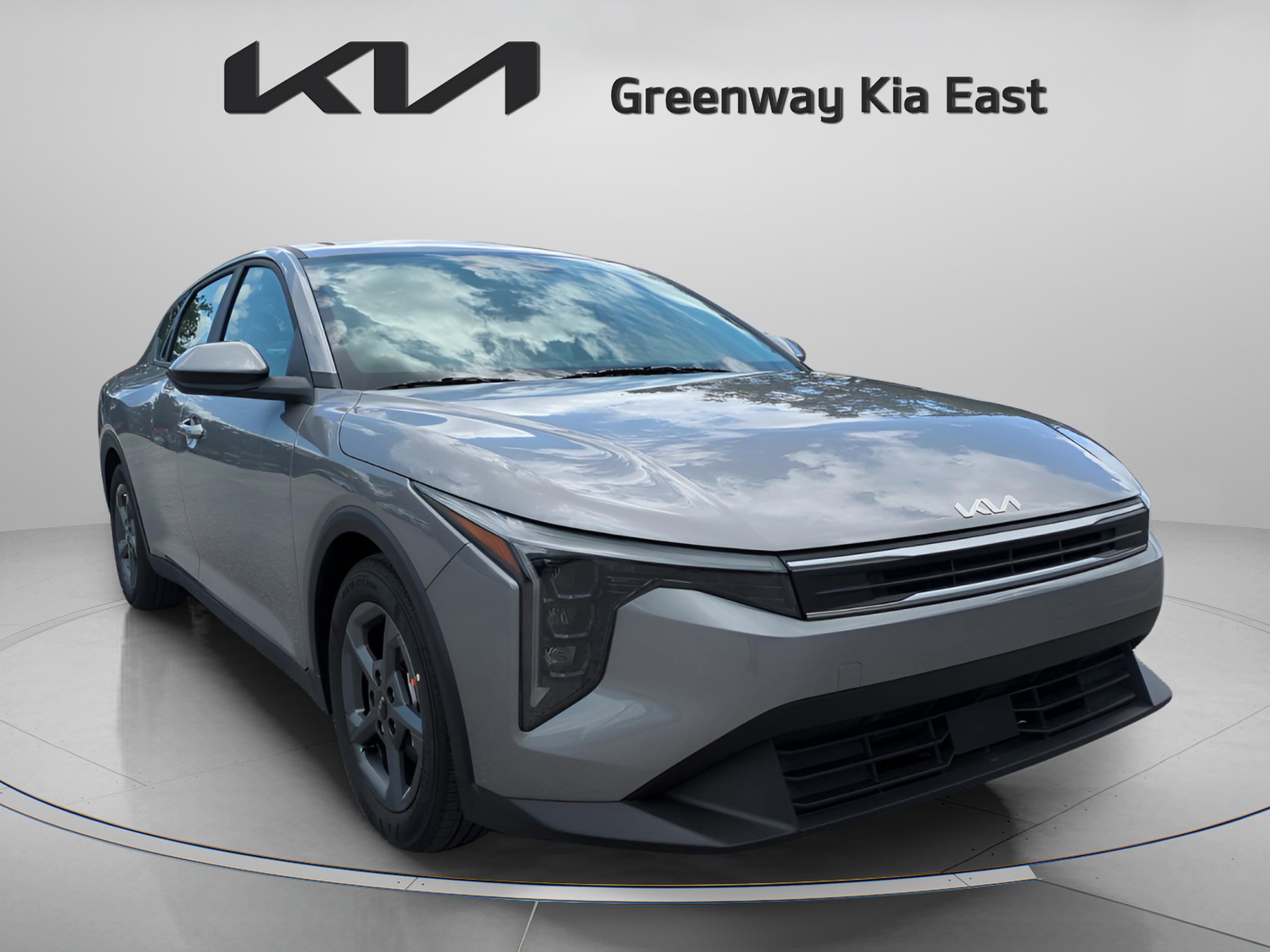 2025 Kia K4 LXS's photo
