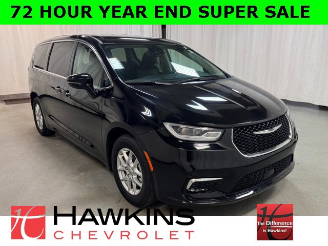 2024 Chrysler Pacifica Touring L's photo