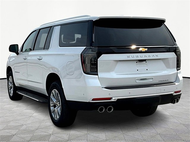 2025 Chevrolet Suburban Premier photo 4