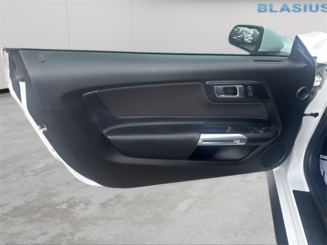 2022 Ford Mustang GT photo 32