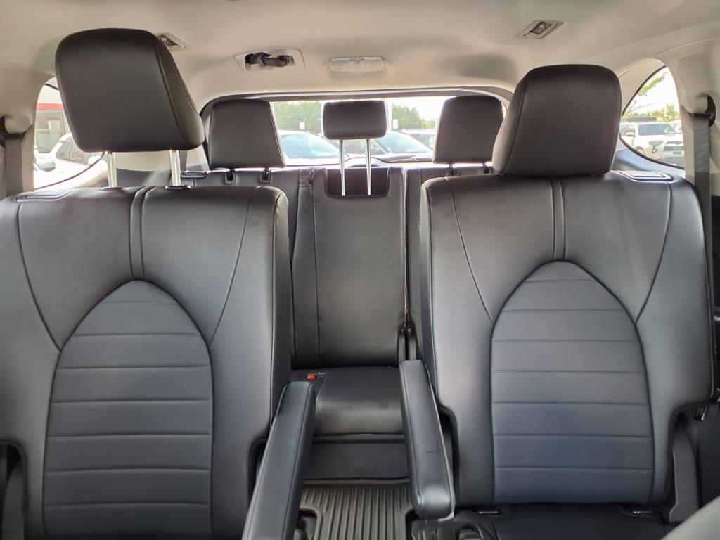 2024 Toyota Highlander XLE photo 15