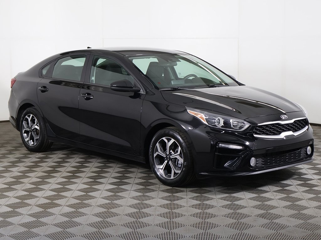 2021 Kia Forte LXS photo 2