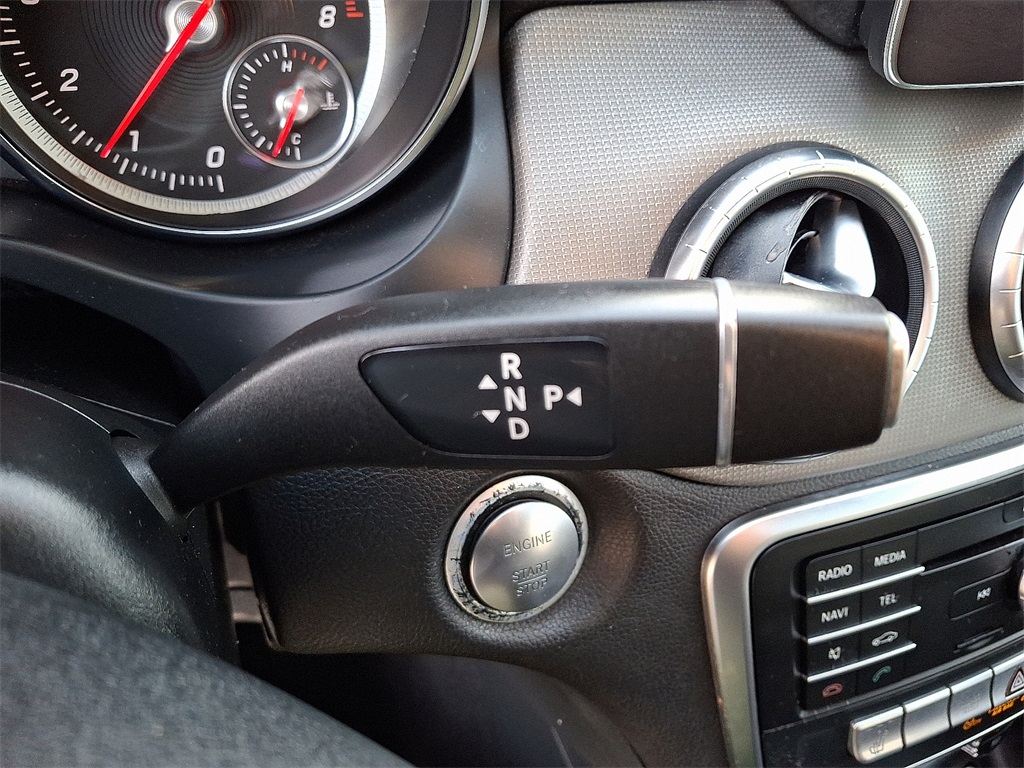 2019 Mercedes Benz CLA 250 photo 20