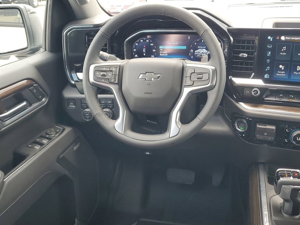 2025 Chevrolet Silverado 1500 RST photo 12