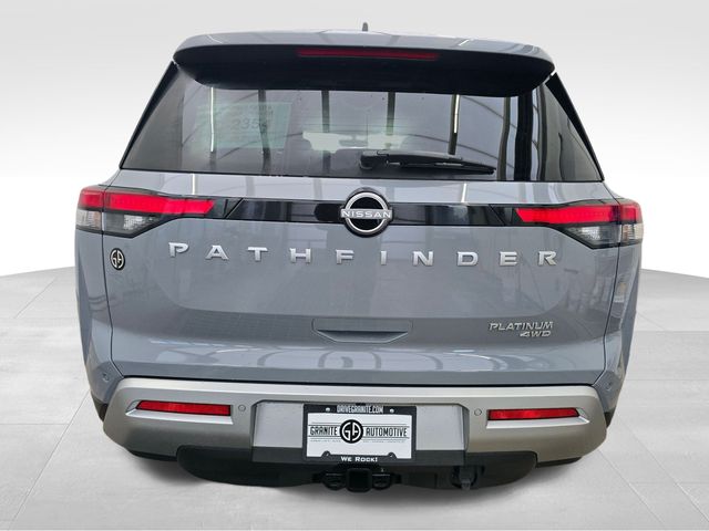 2025 Nissan Pathfinder Platinum photo 4