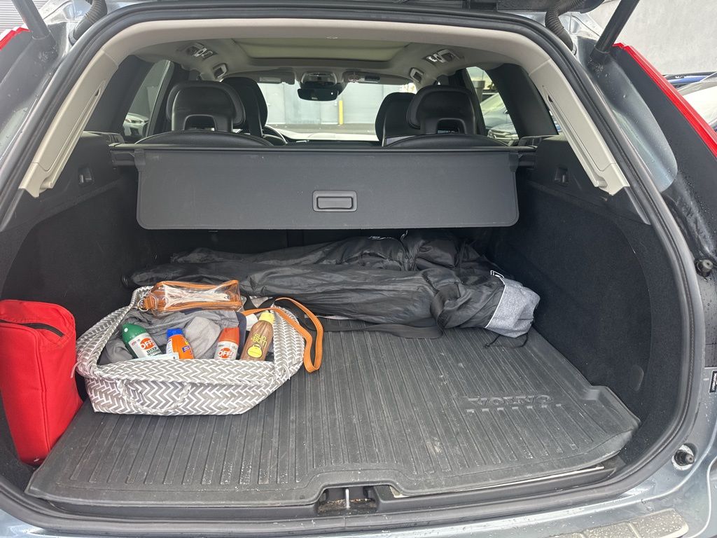 2018 Volvo XC60 T5 Momentum photo 11
