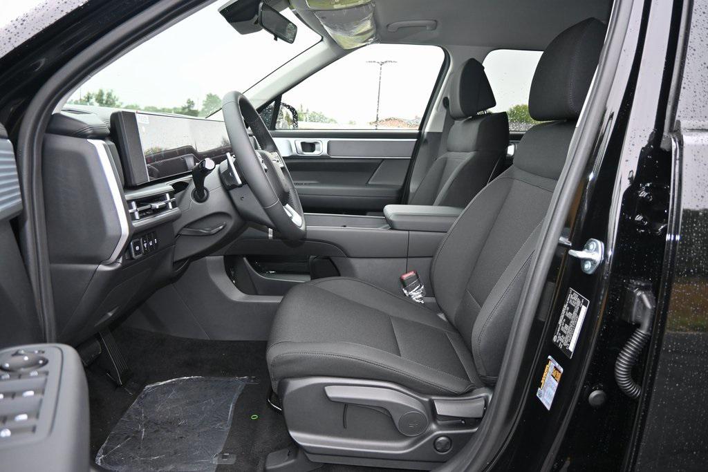 2026 Hyundai Santa Fe SE photo 9