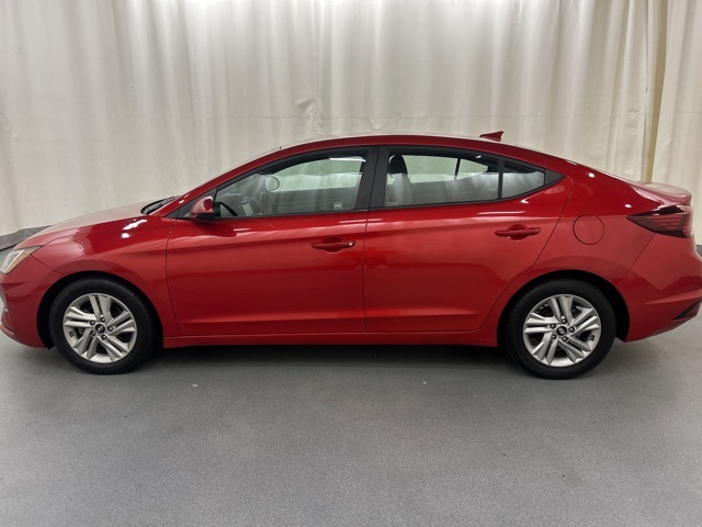 2020 Hyundai Elantra SEL photo 3