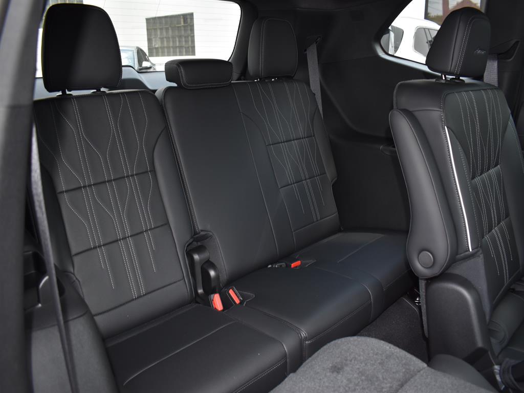 2026 Buick Enclave Avenir photo 6