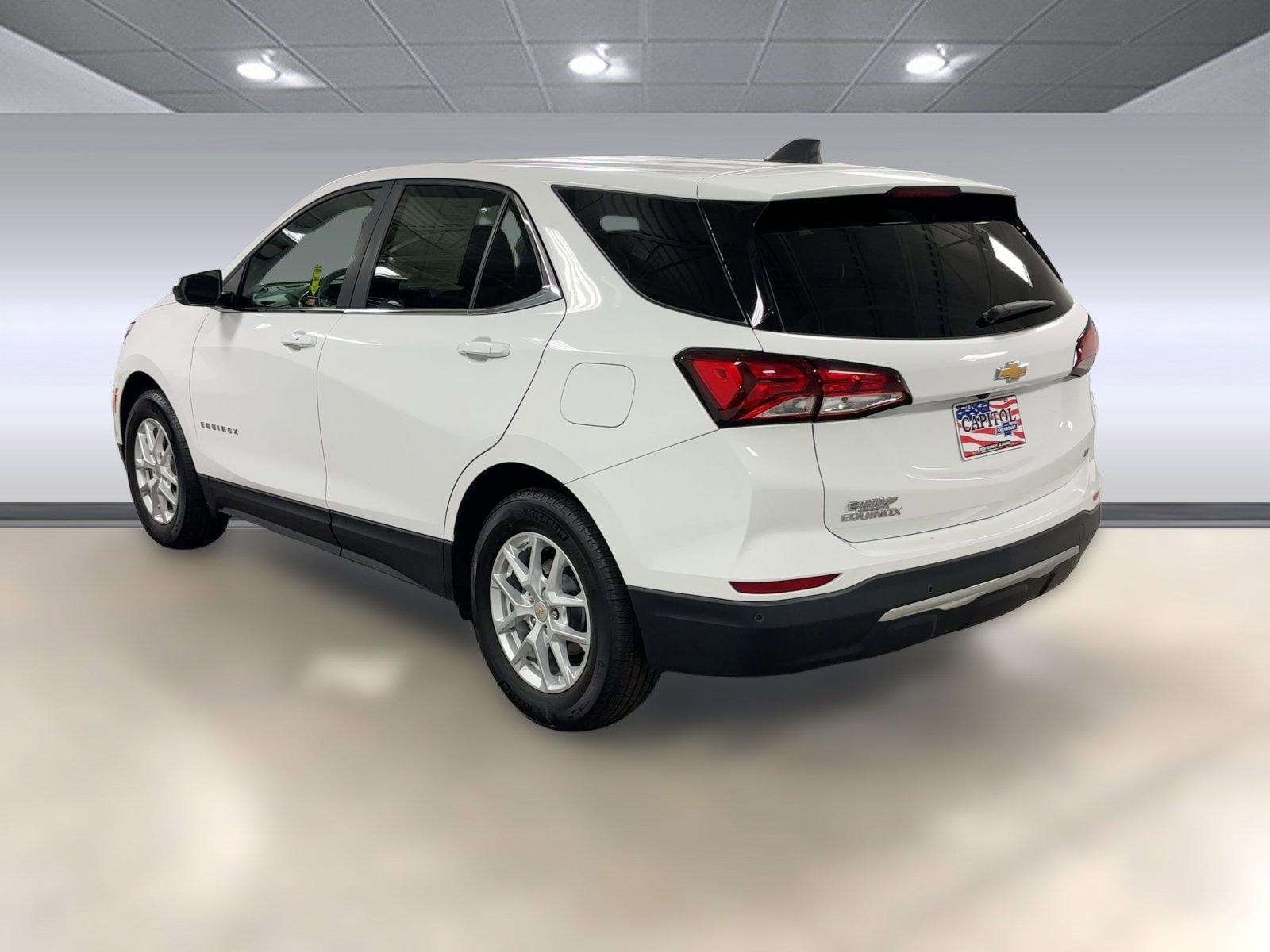 2024 Chevrolet Equinox LT photo 3