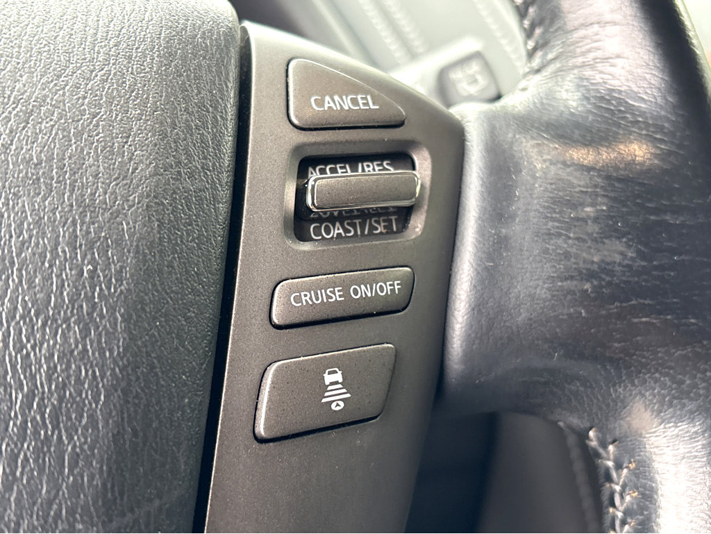 2019 Nissan Armada SV photo 15