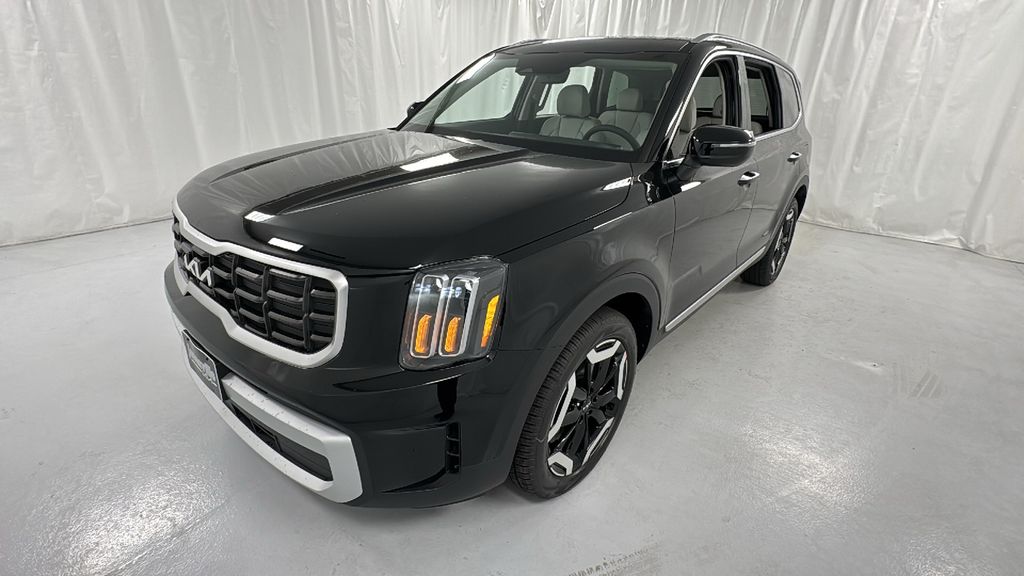 2025 Kia Telluride S photo 7