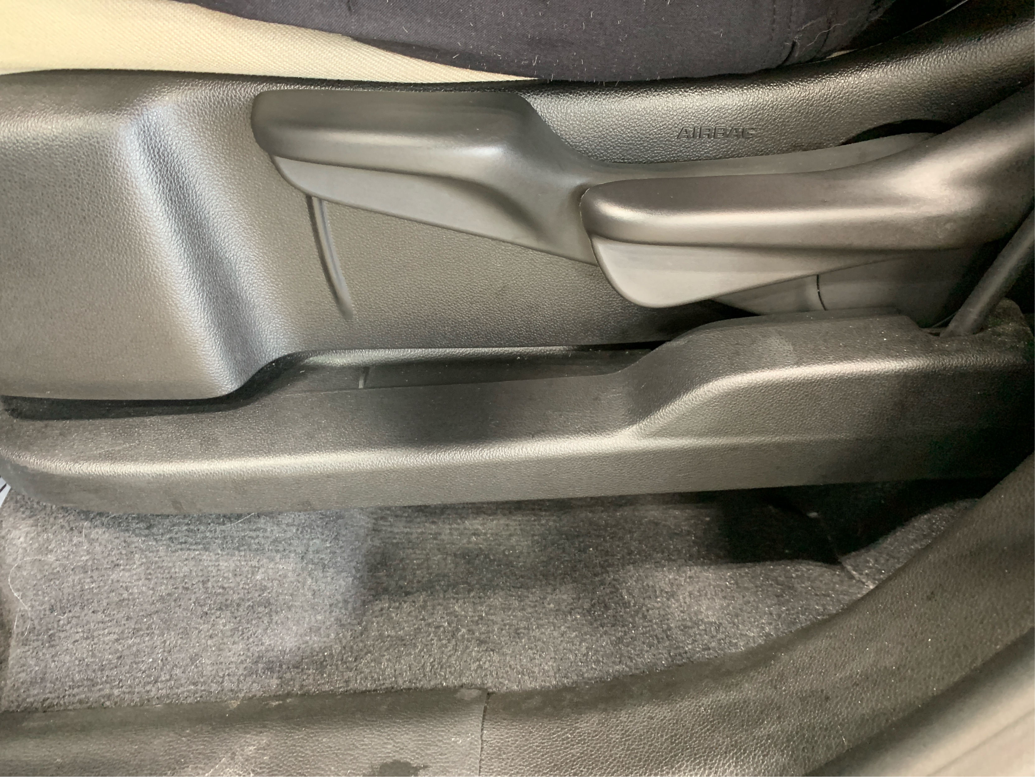 Used 2023 Chevrolet Traverse LS with VIN 1GNEVFKW0PJ215076 for sale in Kansas City