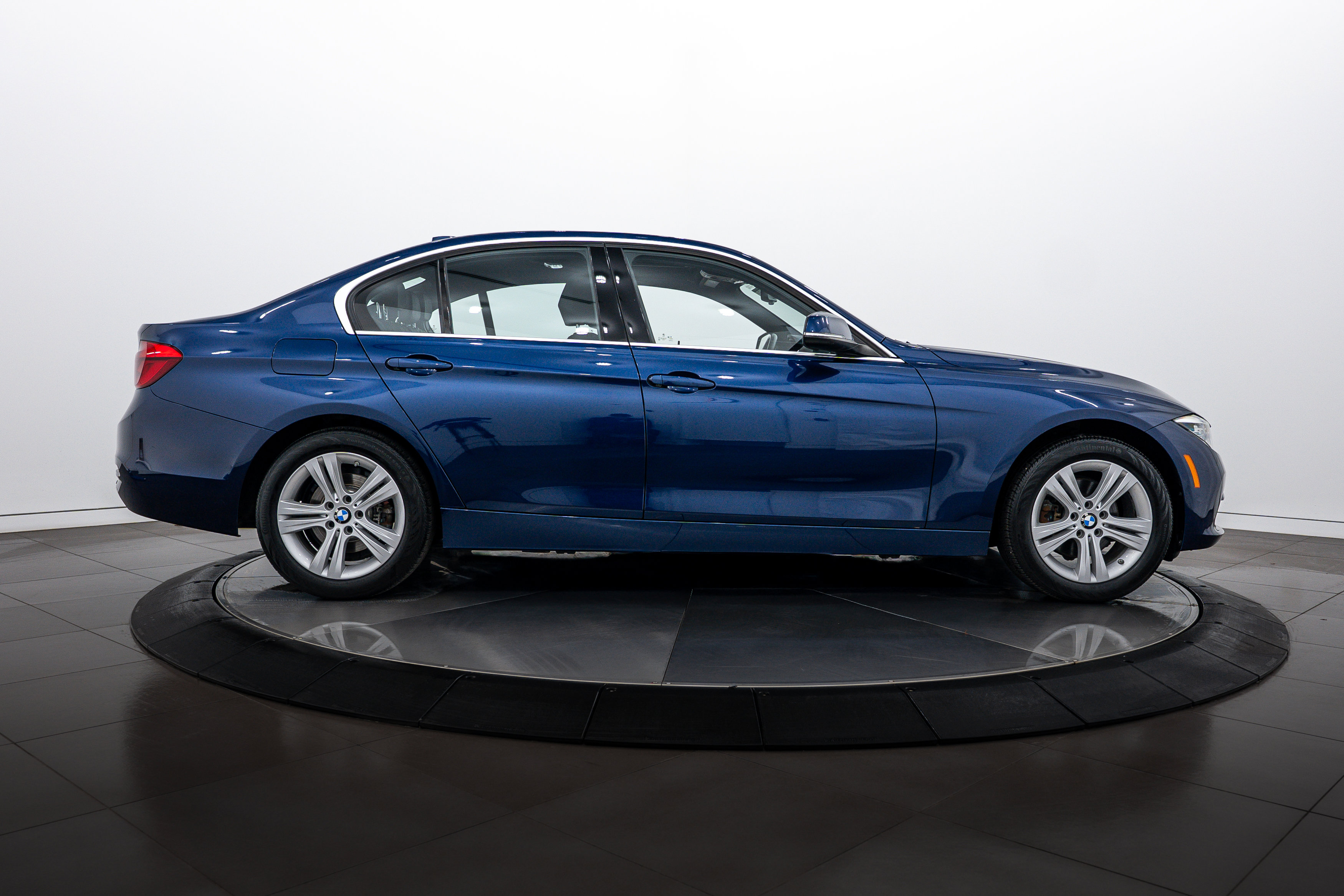 2018 Bmw 330i xDrive photo 3