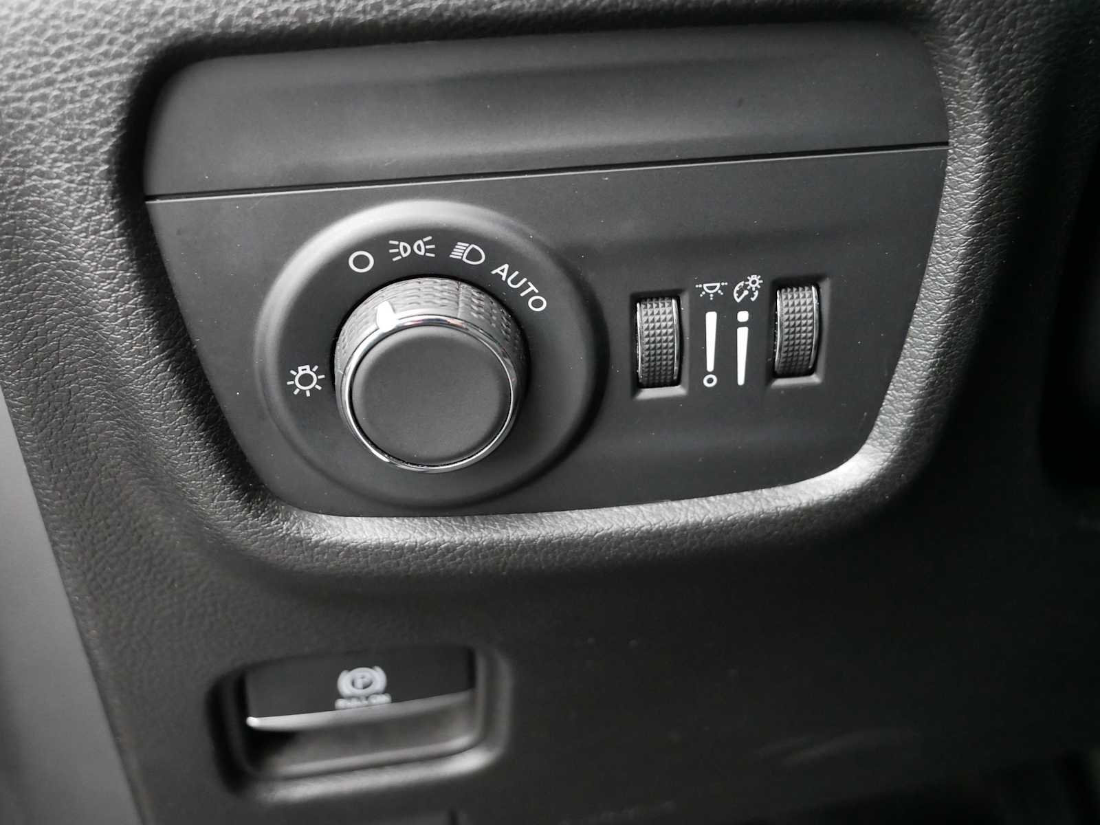 2023 Jeep Grand Cherokee Laredo photo 24