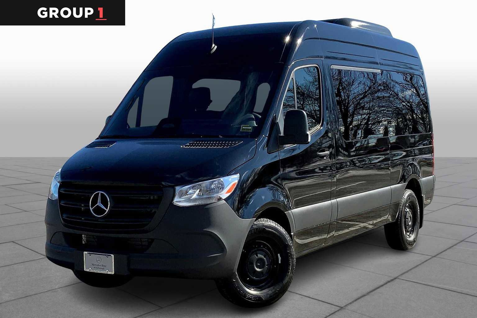2025 Mercedes-Benz Sprinter Passenger Van Base's photo