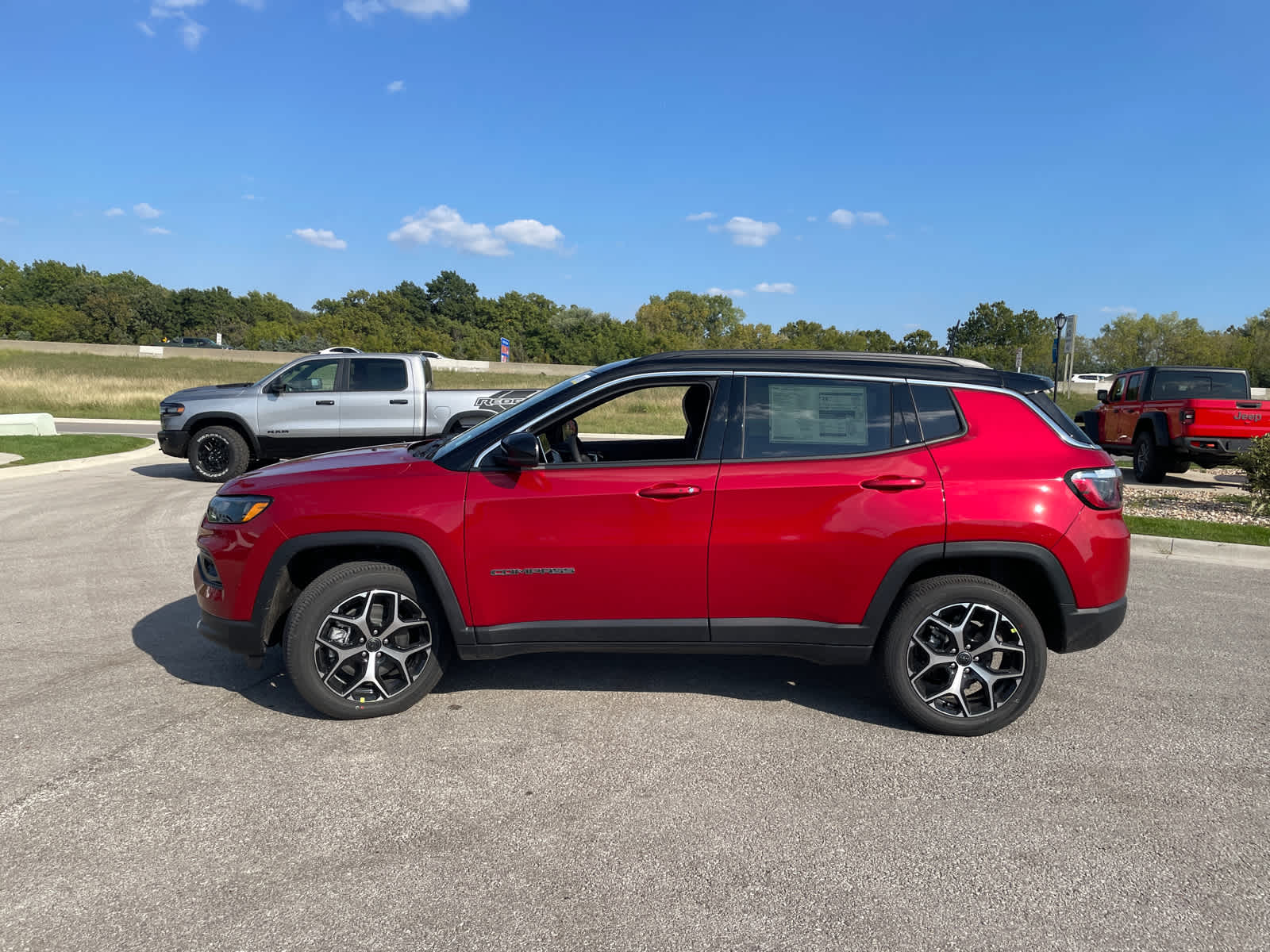 2026 Jeep Compass Limited photo 4