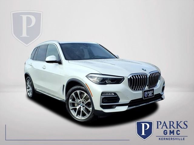 2020 BMW X5 40i's photo