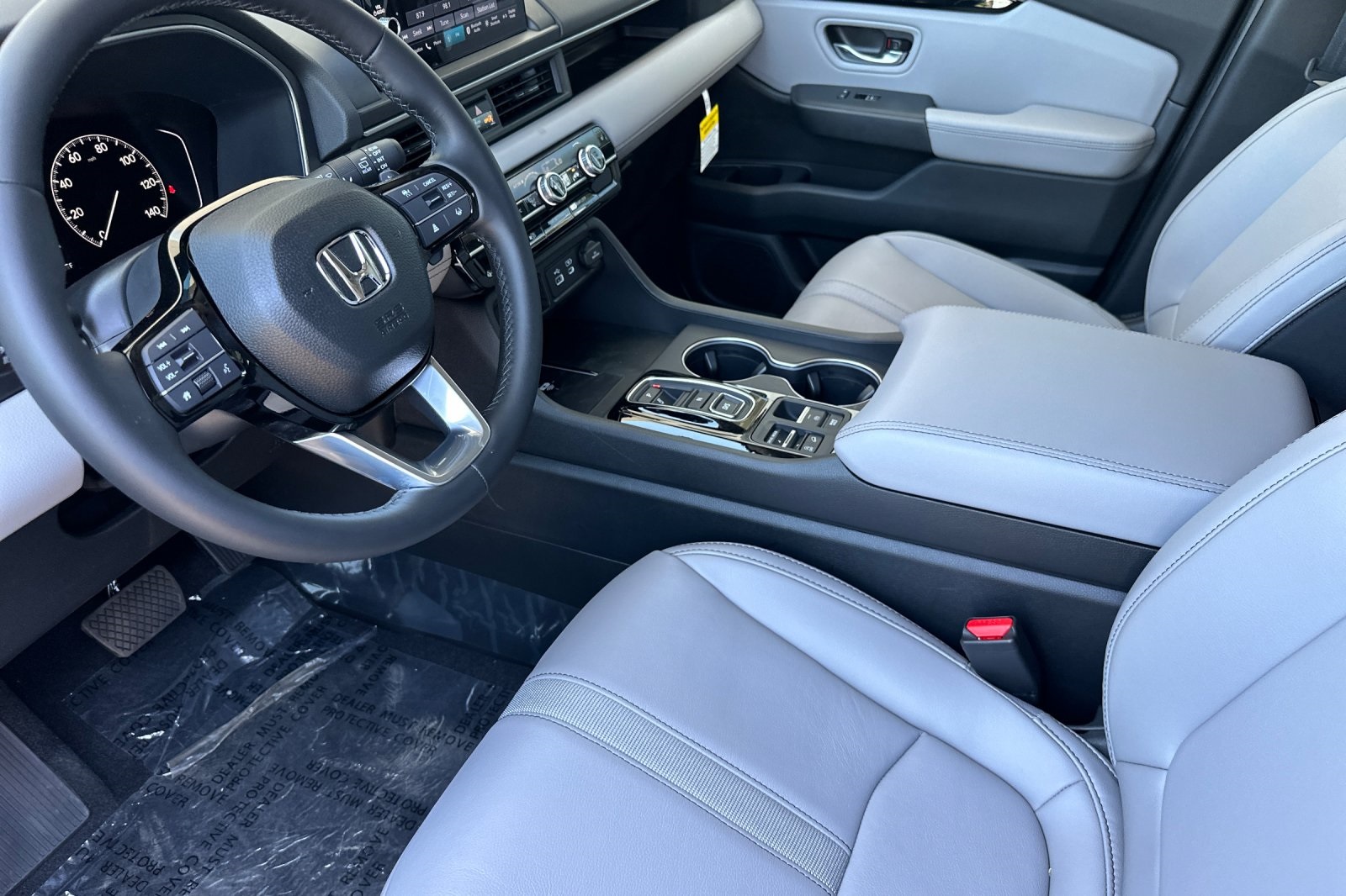 2025 Honda Pilot Touring photo 6