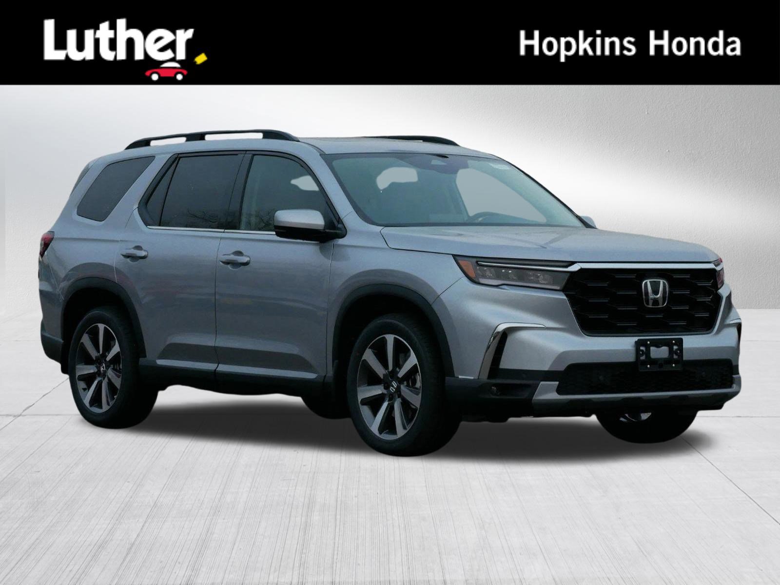 2025 Honda Pilot Touring's photo