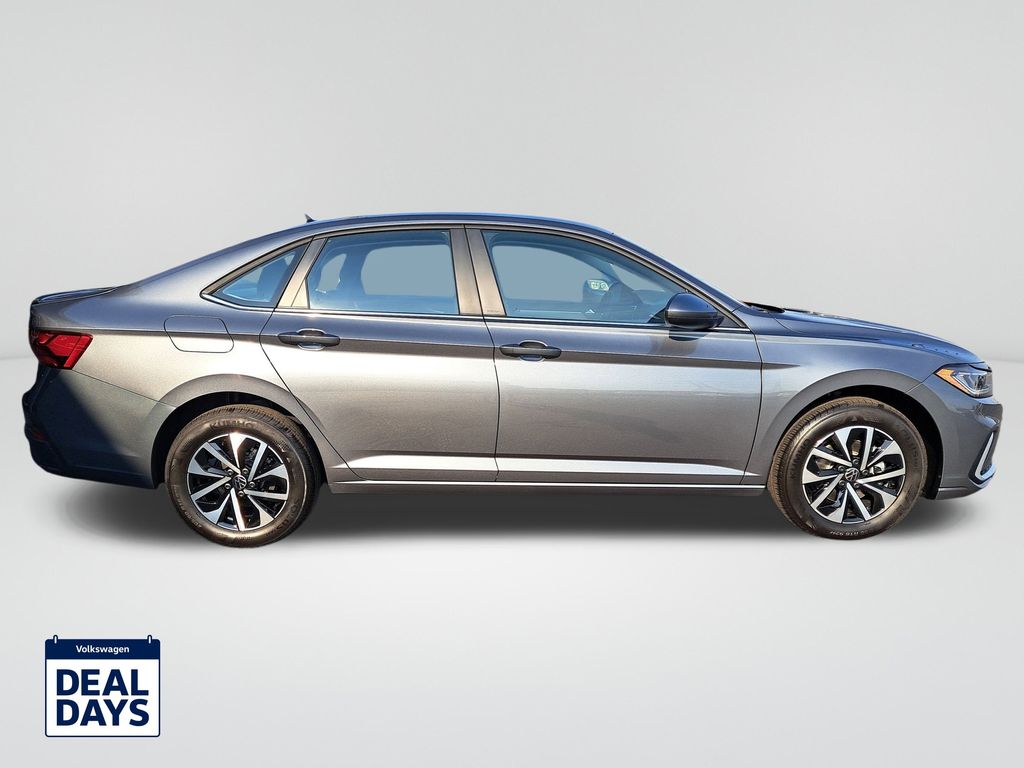 2025 Volkswagen Jetta 1.5T S photo 3