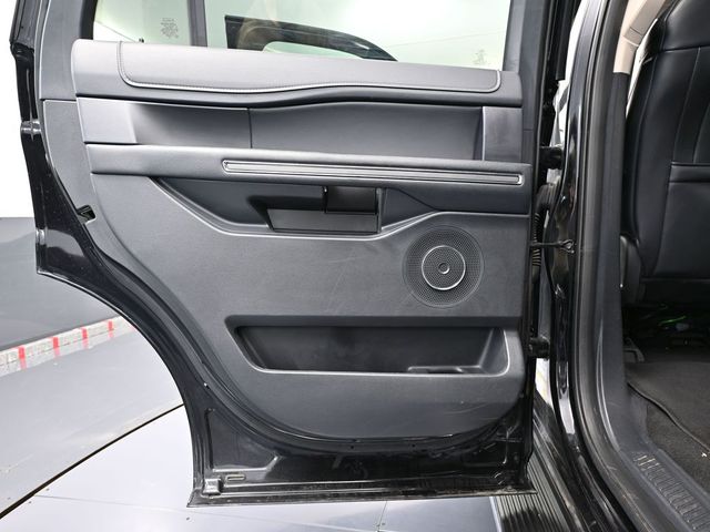 2023 Ford Expedition XLT photo 27