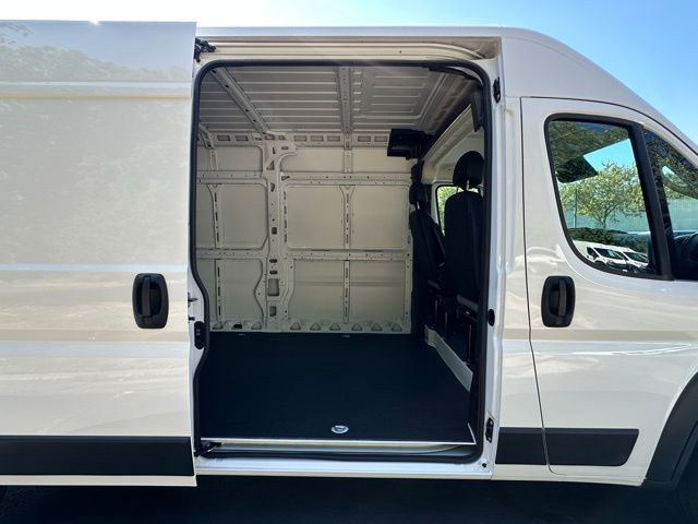 2025 Ram ProMaster 2500 Cargo Van photo 7