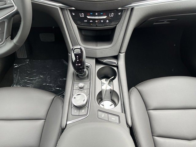 2025 Cadillac XT5 Luxury photo 16