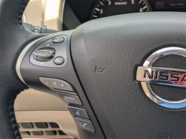 2020 Nissan Pathfinder SV photo 12