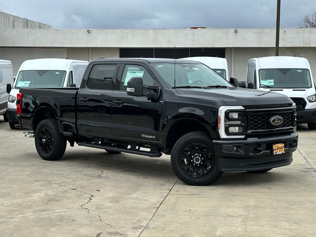 2025 Ford F-250 Super Duty Lariat's photo