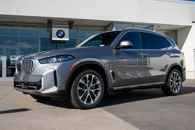 2026 BMW X5 40i's photo