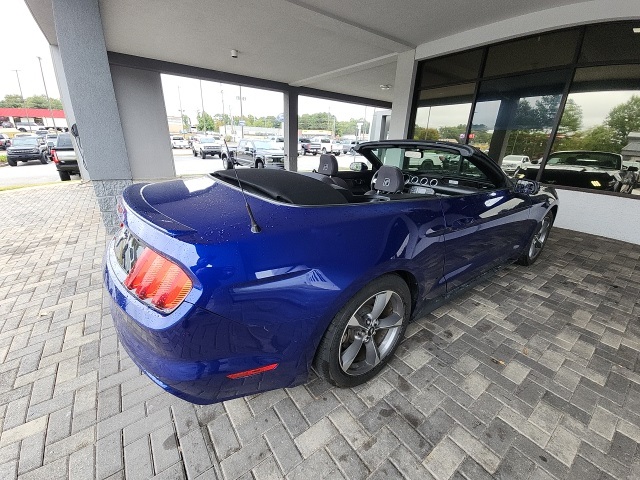 2016 Ford Mustang V6 Convertible photo 8