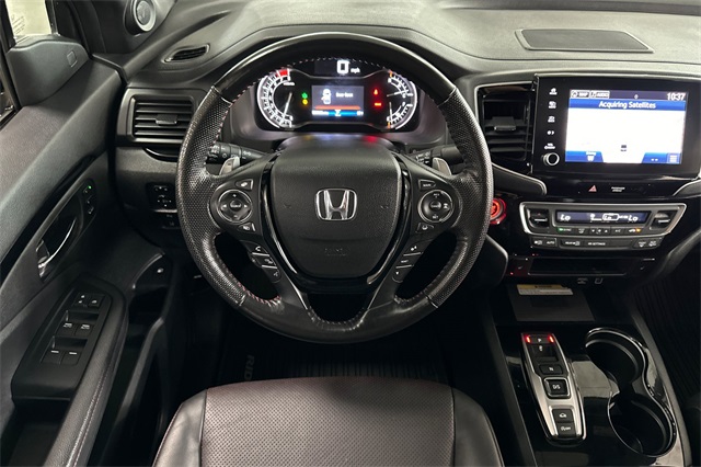 2023 Honda Ridgeline Black Edition photo 16