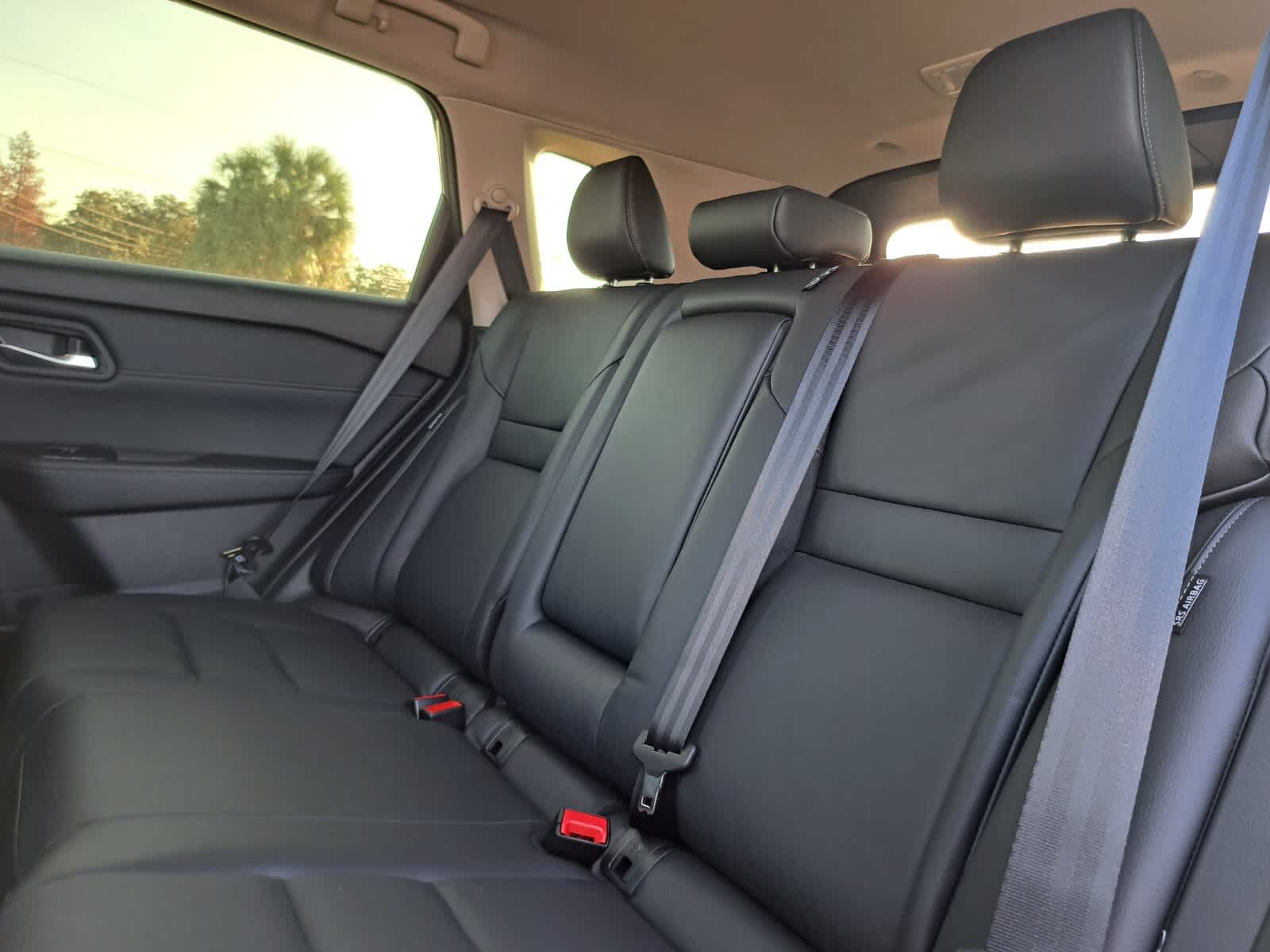 2025 Nissan Rogue SL photo 21