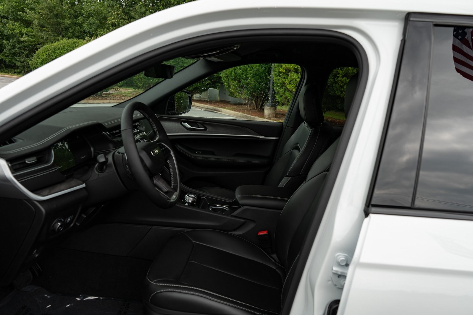2025 Jeep Grand Cherokee Limited photo 12
