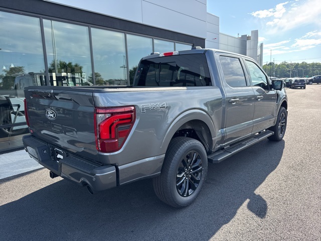 2025 Ford F-150 Lariat photo 3