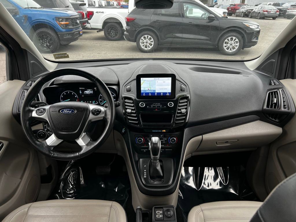 2022 Ford Transit Connect Titanium photo 4