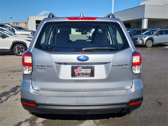 2017 Subaru Forester 2.5i photo 3
