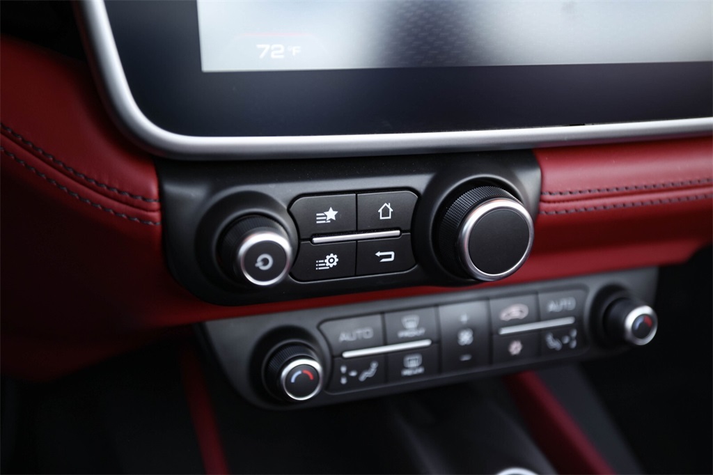 2022 Ferrari Portofino Base photo 27