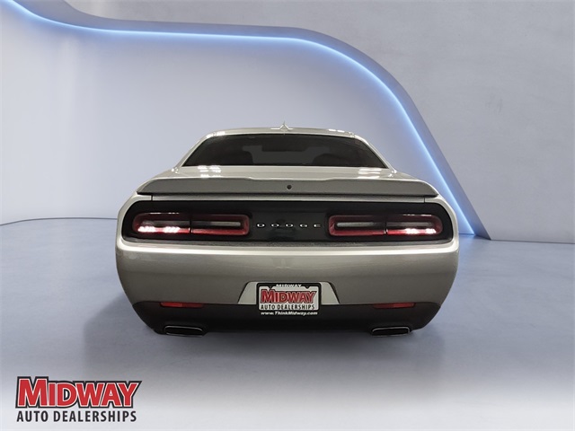 2018 Dodge Challenger SXT photo 4