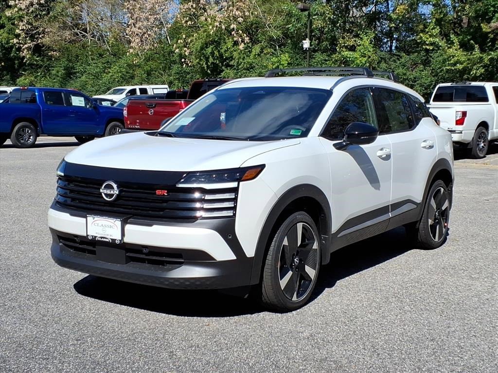 2026 Nissan Kicks SR photo 3