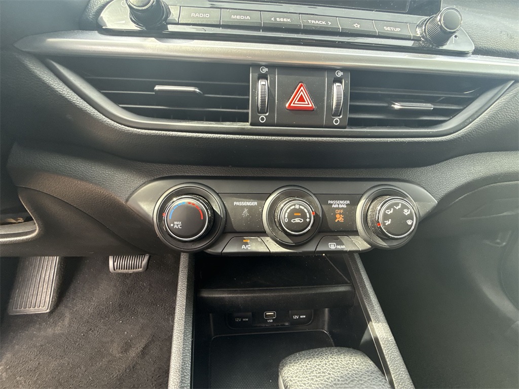 2023 Kia Forte LXS photo 16