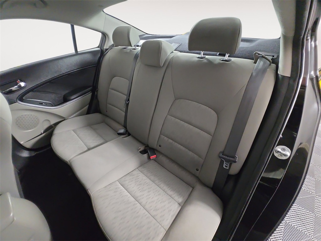 2015 Kia Forte LX photo 13