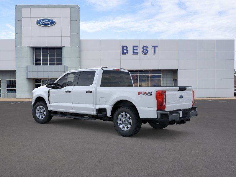 2025 Ford F-350 XLT photo 4