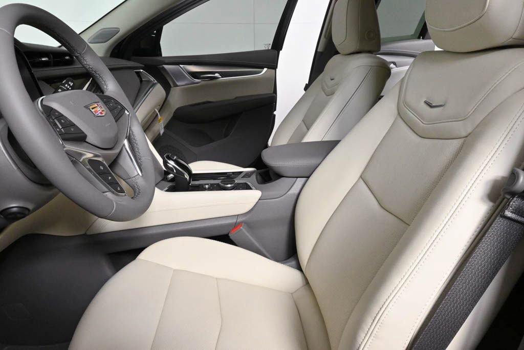 2024 Cadillac XT5 Premium Luxury photo 4