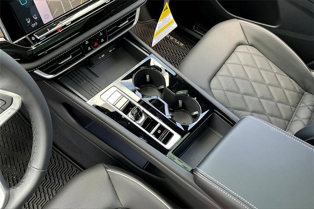 2025 Volkswagen Atlas SEL Premium R-Line photo 8