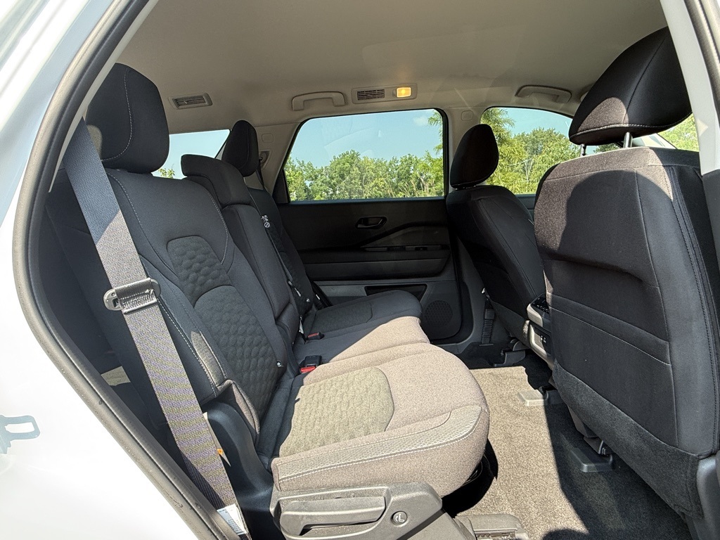 2025 Nissan Pathfinder SV photo 26