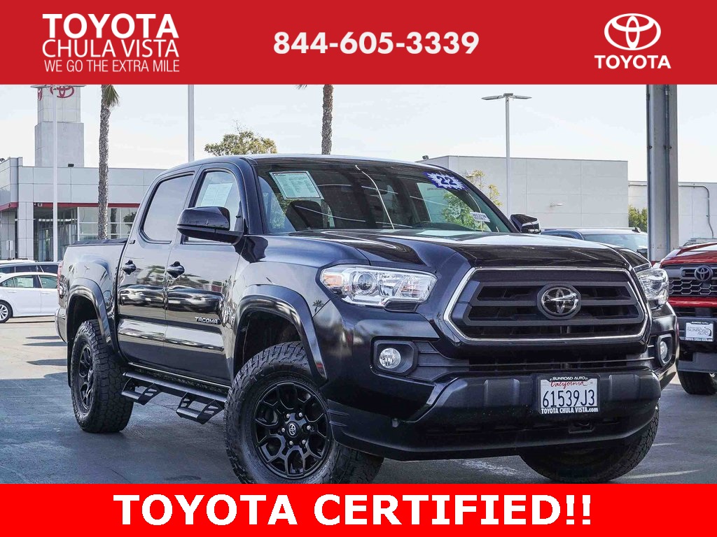 2022 Toyota Tacoma SR5's photo
